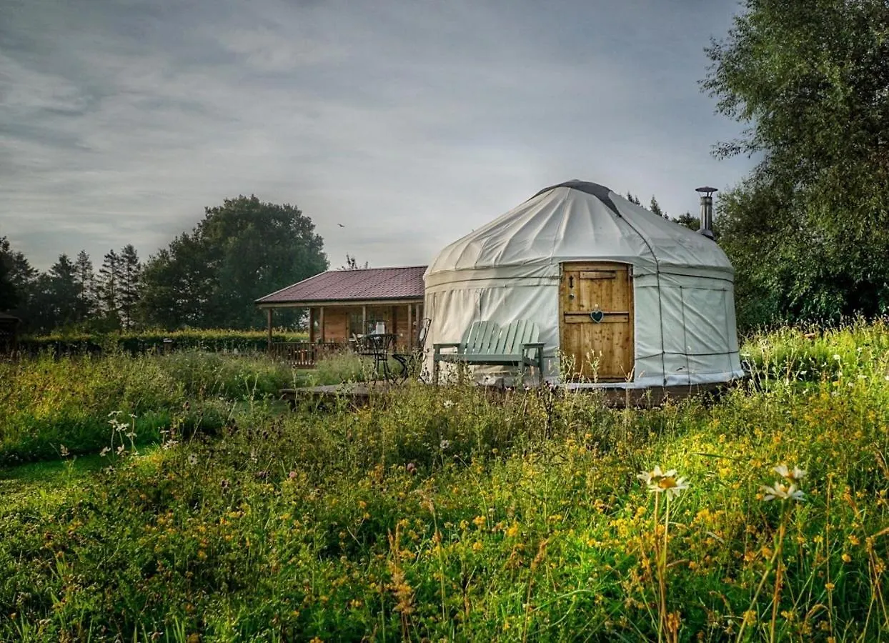 Acorn Glade Glamping York Villa