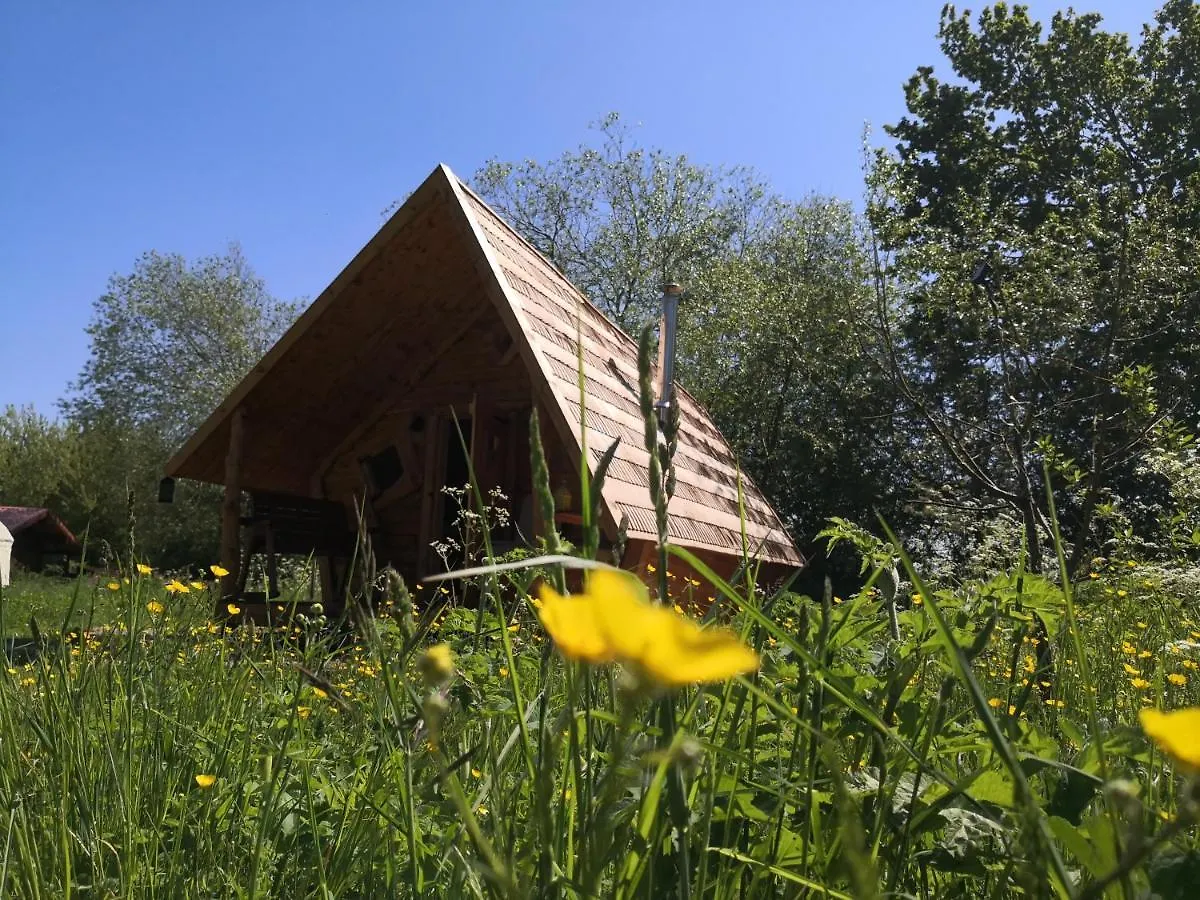 Acorn Glade Glamping York Villa